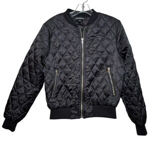 Eilly Bazar Women’s Black Quilted Bomber Jacket Small